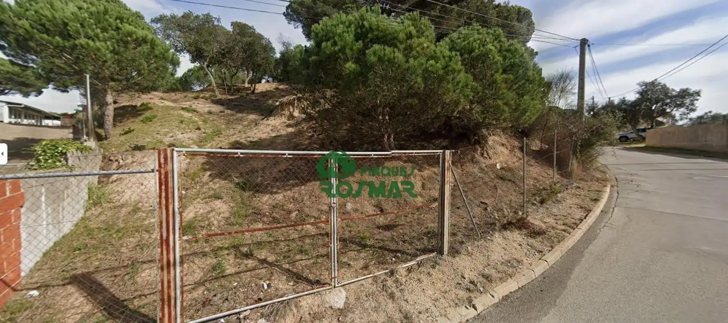 Terrenos y solares en venta en Aiguaviva Parc