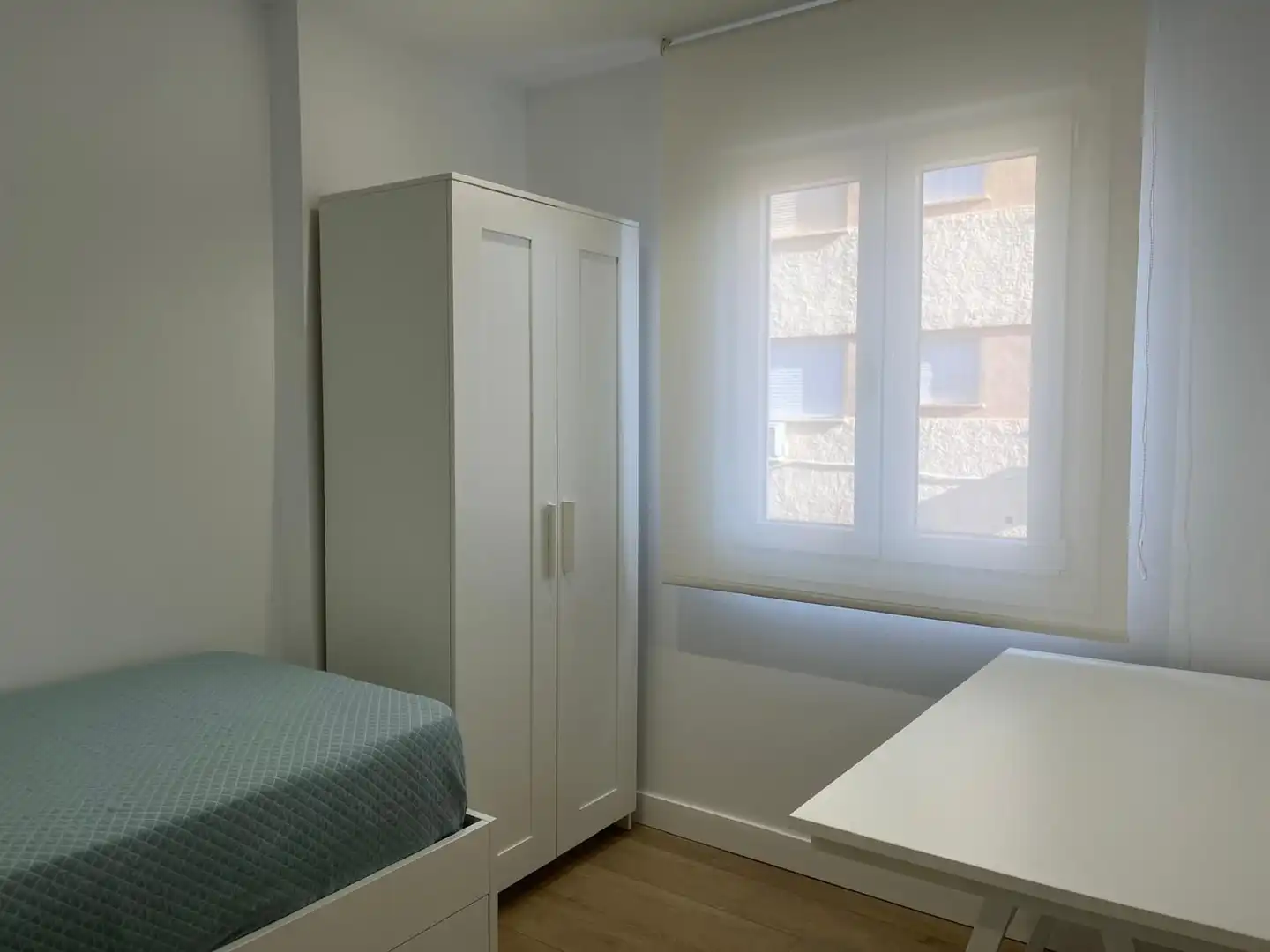 Habitación de Piso de alquiler en Vélez-Málaga con Aire acondicionado