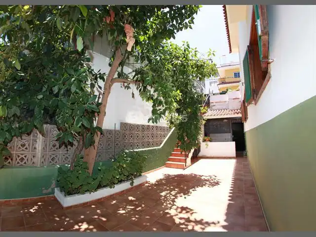 Vista exterior de Casa o xalet en venda en Santa Brígida amb Aire condicionat, Calefacció i Terrassa