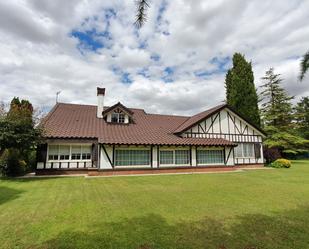 Exterior view of House or chalet for sale in Palencia Capital  with Heating, Terrace and Storage room