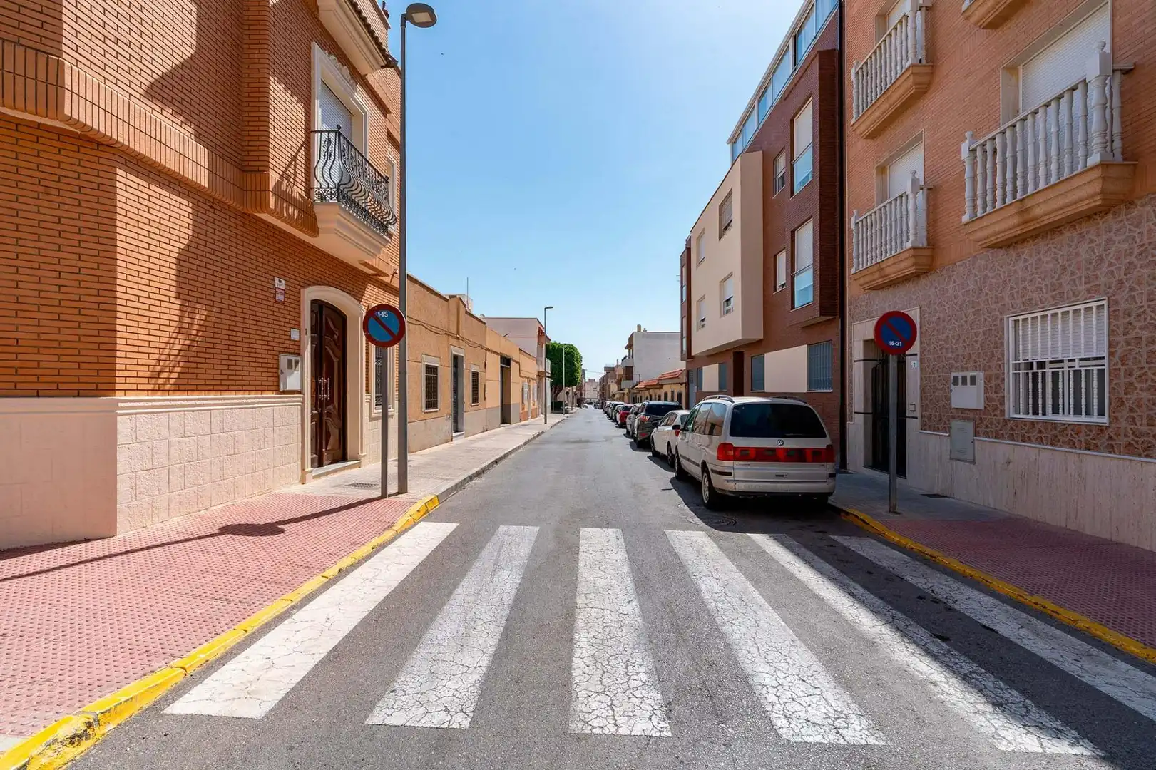 Vista exterior de Piso en venta en El Ejido con Aire acondicionado, Terraza y Amueblado