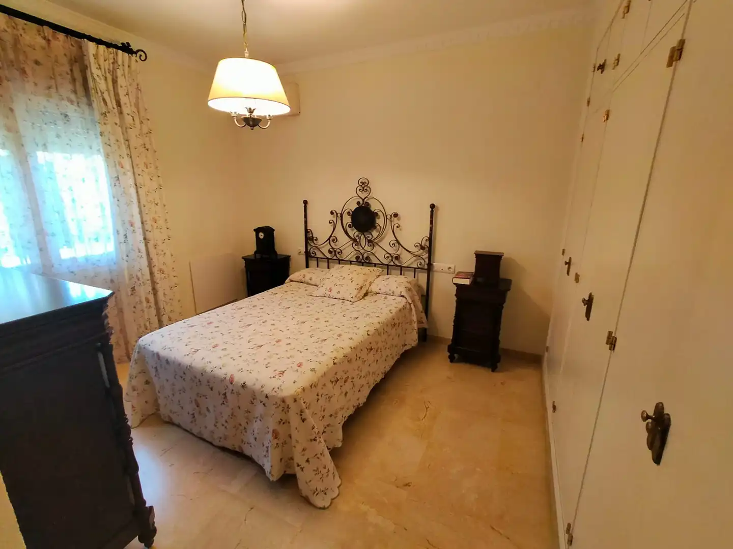 Habitación de Casa o chalet en venta en Jerez de la Frontera con Aire acondicionado, Jardín privado y Piscina