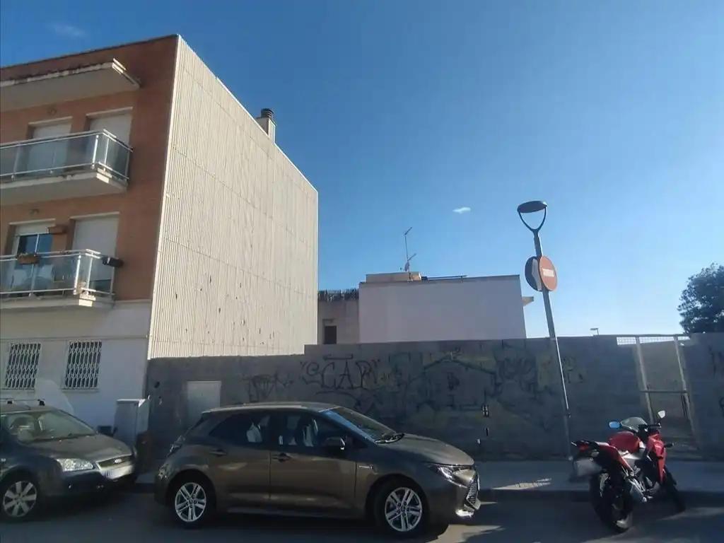 Terreno residencial en venta en Santa Maria - L'Eixample - Sud Sumella, imagen 3