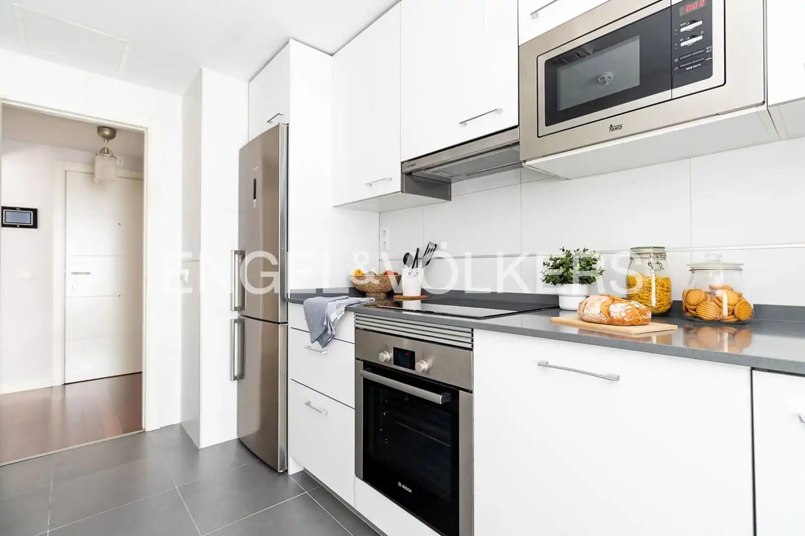 Kitchen of Flat for rent in Madrid  with Air Conditioner, Heating and Private garden