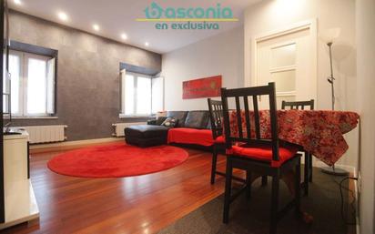 Living room of Flat for sale in Basauri   with Heating, Storage room and Furnished