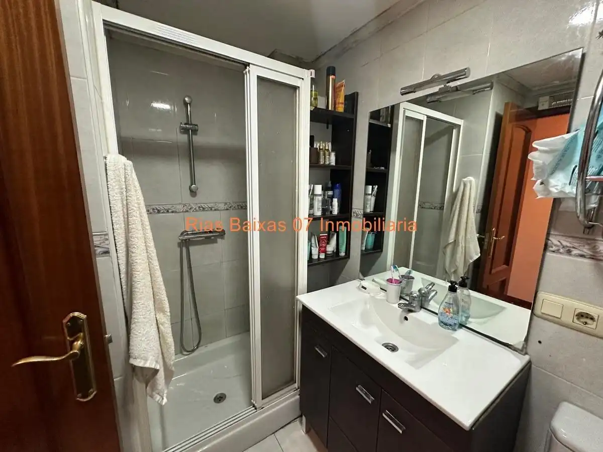 Habitación de Piso en venta en Vigo  con Calefacción, Parquet y Terraza