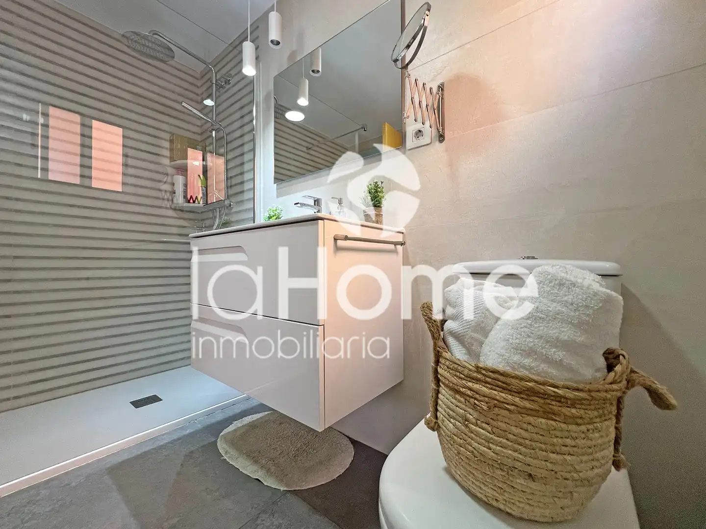 Detached homes for sale in La Conarda