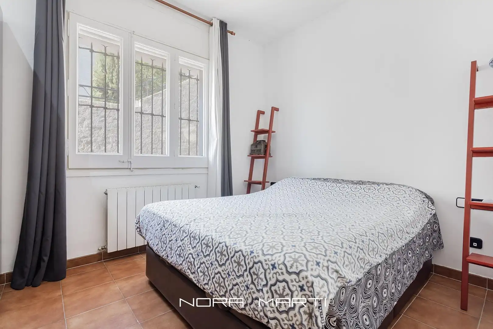 Habitación de Casa o chalet en venta en Esplugues de Llobregat con Jardín privado, Piscina y Alarma