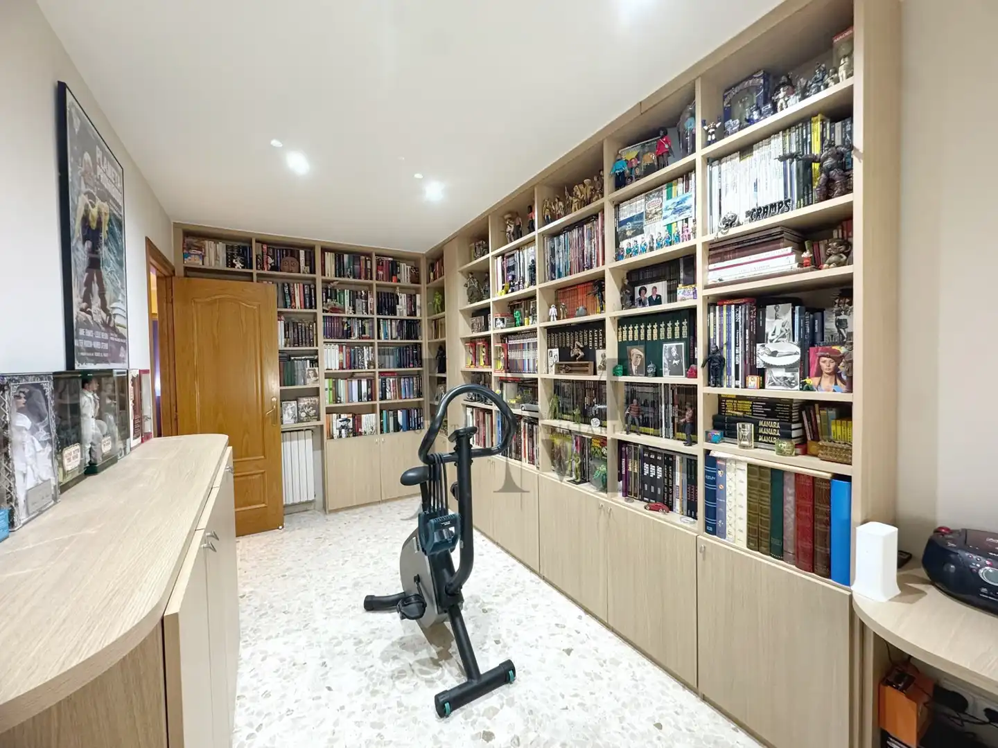 Maisonette zum Verkauf in Terrassa mit Heizung, Terrasse und Abstellraum