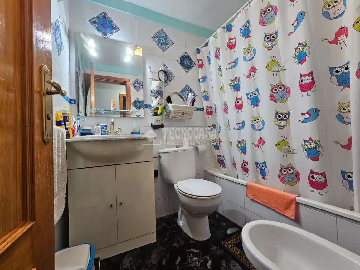 Bathroom of Flat for sale in San Cristóbal de la Laguna