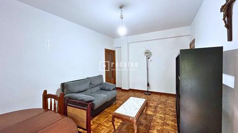 Foto 2 de Piso en venta en San Basilio, Pradolongo,  Madrid Capital