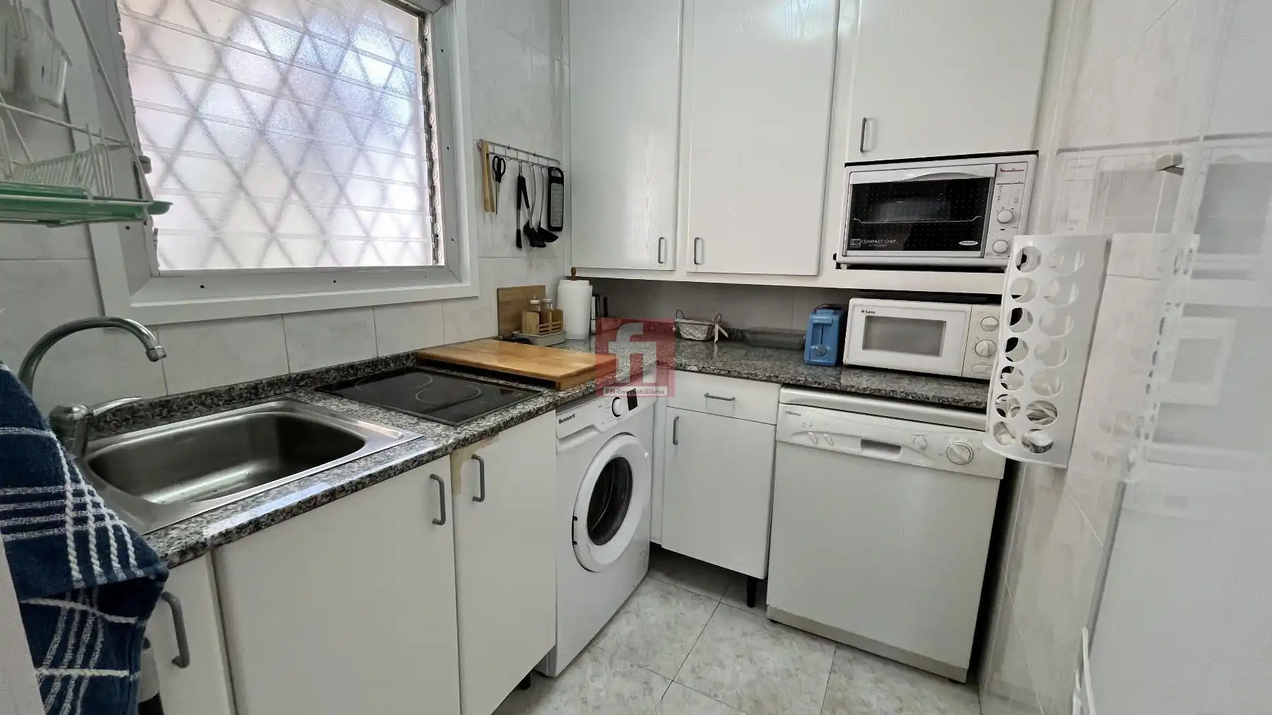 Cocina de Piso de alquiler en El Vendrell con Terraza y Amueblado