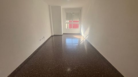 Foto 4 de Piso de alquiler en El Alborgí, Paterna