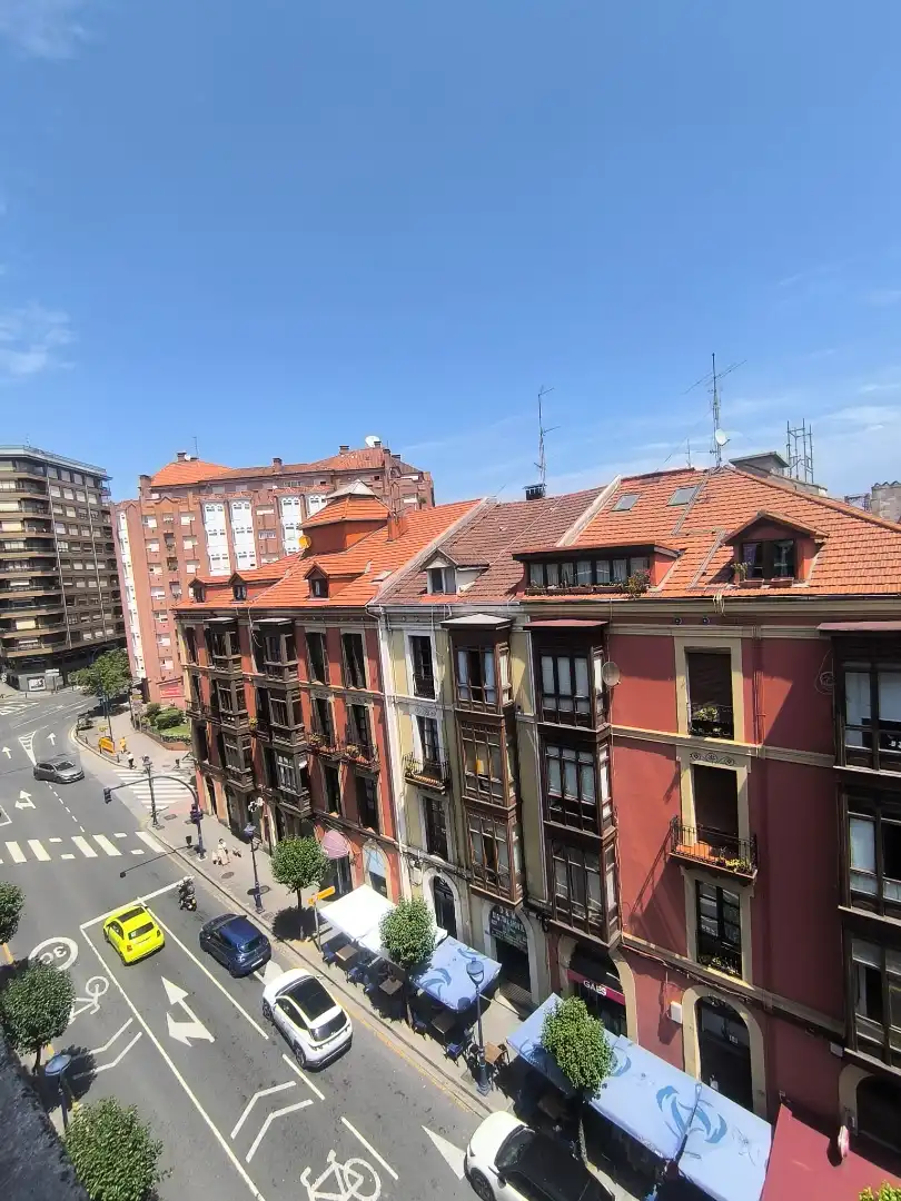 Vista exterior de Pis en venda en Portugalete amb Forn, Rentadora i Balcó