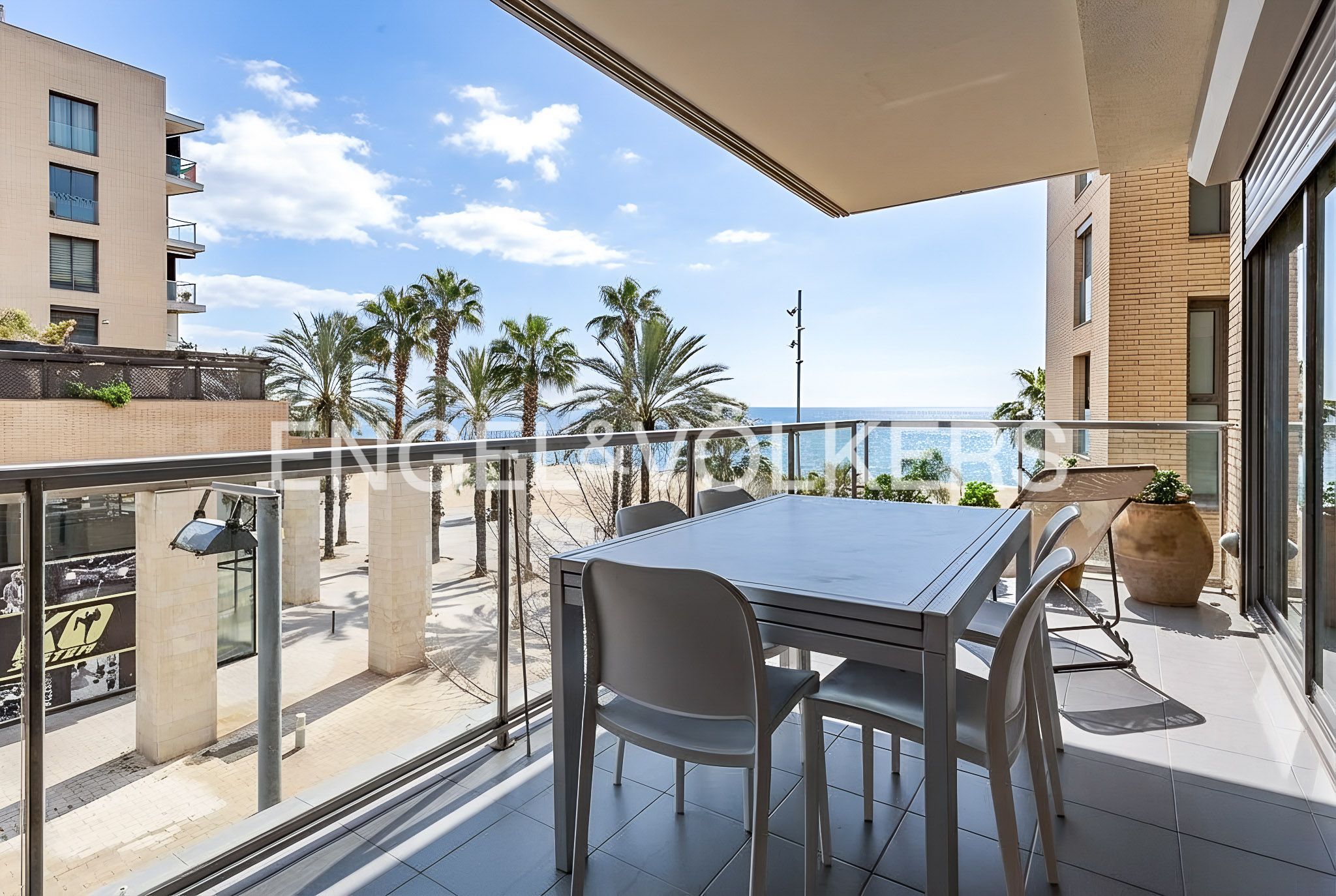 Terrace of Flat for sale in Badalona  with Air Conditioner, Heating and Parquet flooring