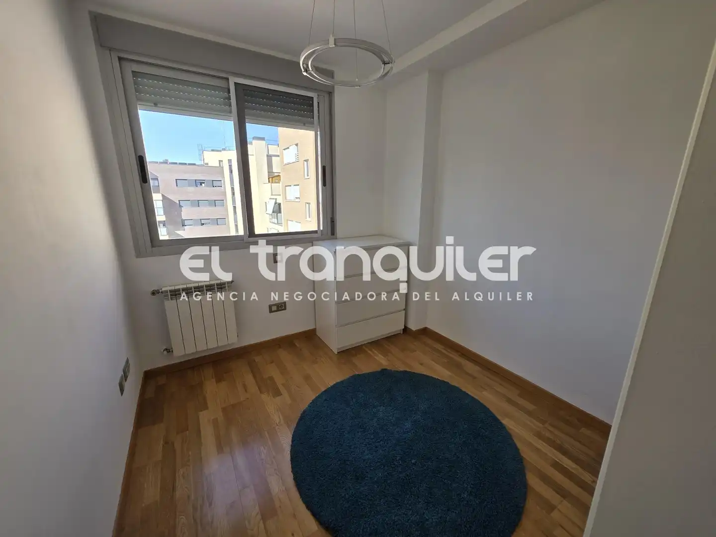 Bedroom of Flat for rent in Madrid  with Air Conditioner, Parquet flooring and Storage room