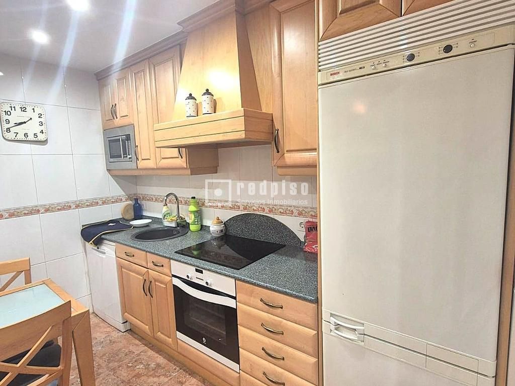 Cuina de Pis de lloguer en Getafe amb Aire condicionat, Calefacció i Terrassa