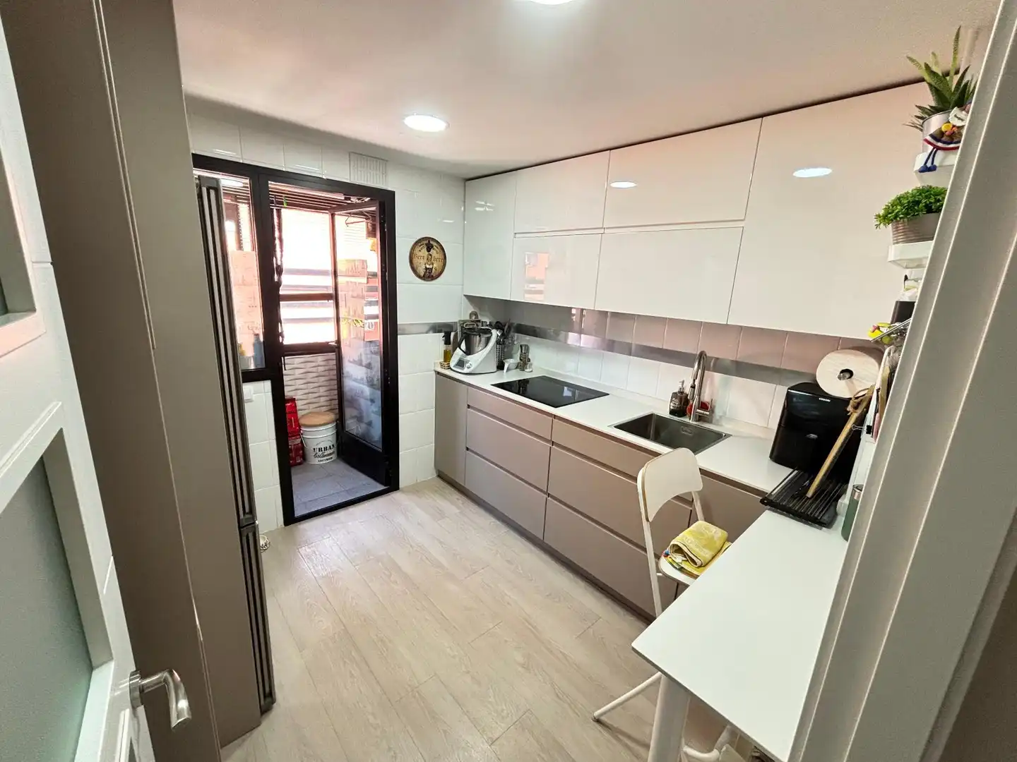 Küche von Wohnung zum Verkauf in Madrid mit Klimaanlage, Heizung und Abstellraum