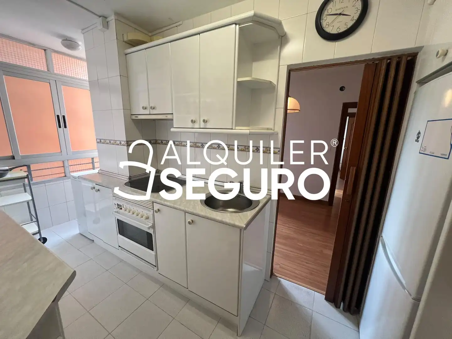 Cocina de Piso de alquiler en Madrid con Calefacción y Amueblado