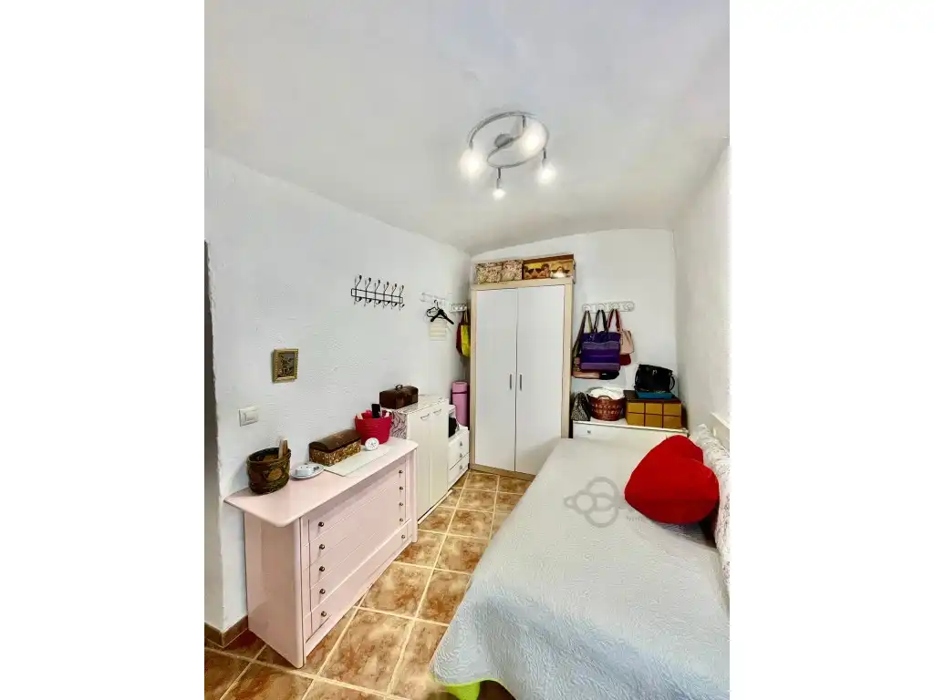 Dormitori de Finca rústica en venda en Freila