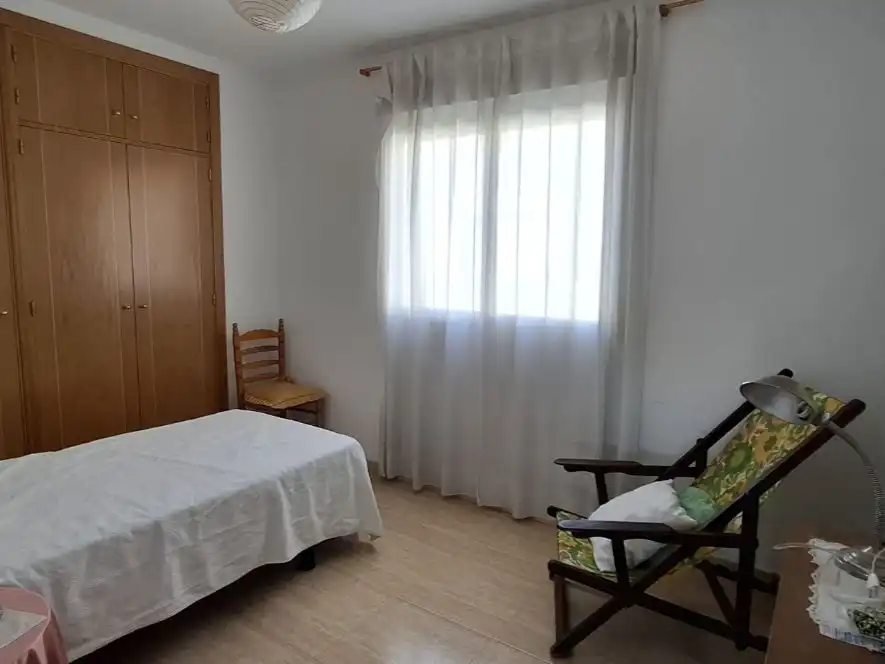 Habitación de Piso en venta en Alicante / Alacant con Aire acondicionado y Terraza