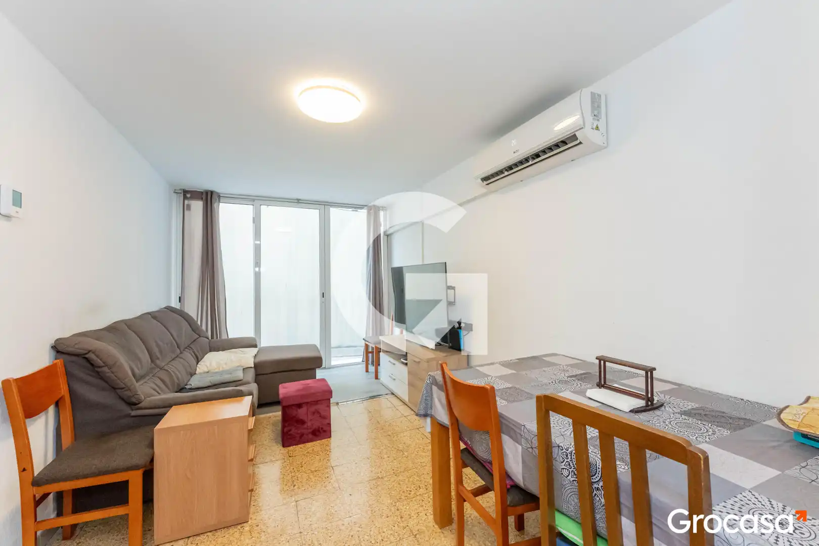 Sala d'estar de Pis en venda en Cornellà de Llobregat amb Aire condicionat, Calefacció i Traster