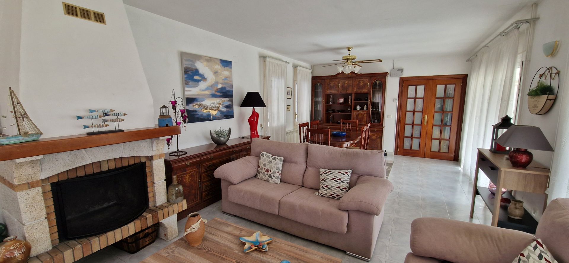 Sala d'estar de Casa o xalet en venda en Cambrils amb Aire condicionat, Calefacció i Jardí privat