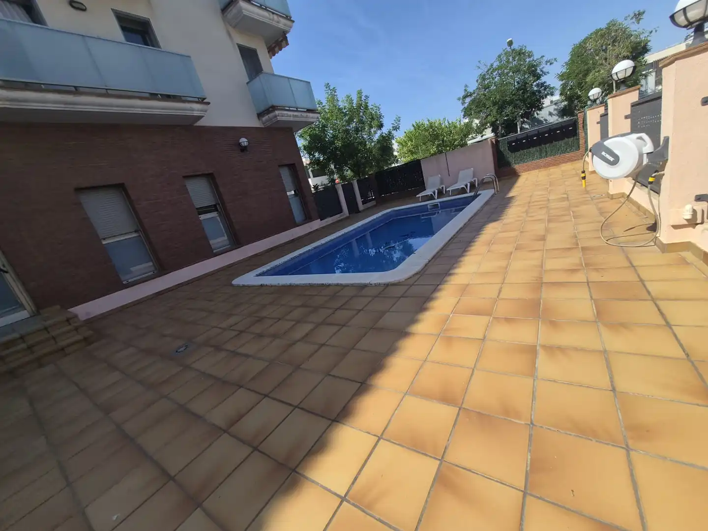 Swimming pool of Flat for sale in Pineda de Mar  with Air Conditioner, Heating and Terrace