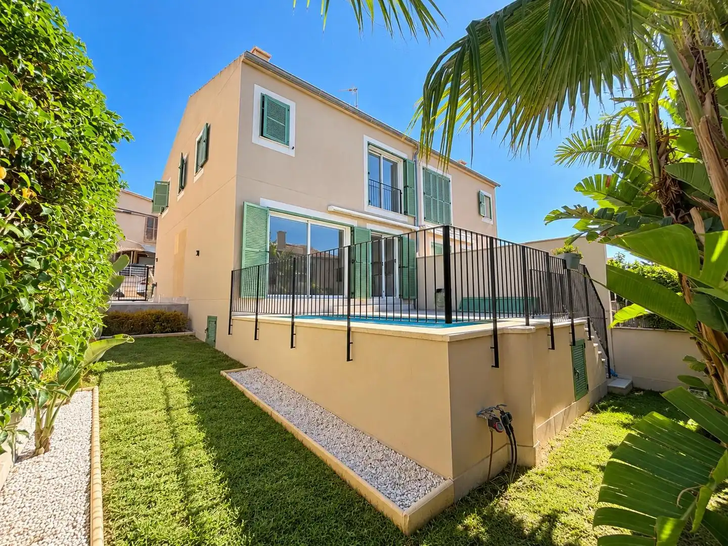 Casa pareada con piscina en venta en Sa Cabaneta