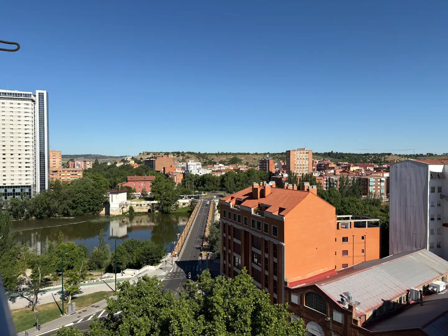 Vista exterior de Pis en venda en Valladolid amb Terrassa i Traster