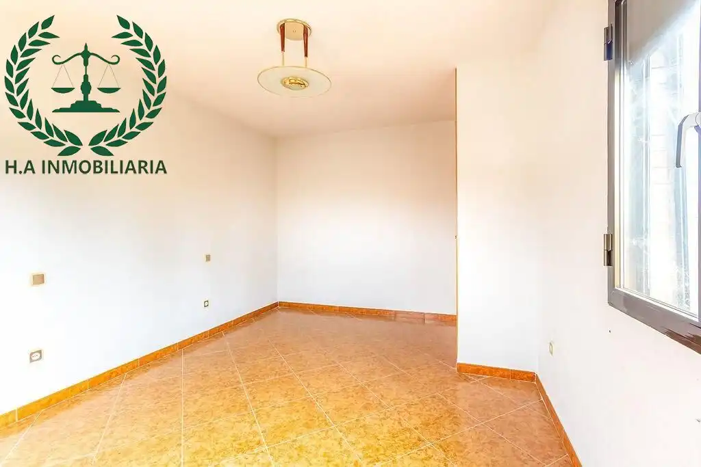 Exterior view of Houses for sale in Pedrezuela  with Air Conditioner, Heating and Terrace