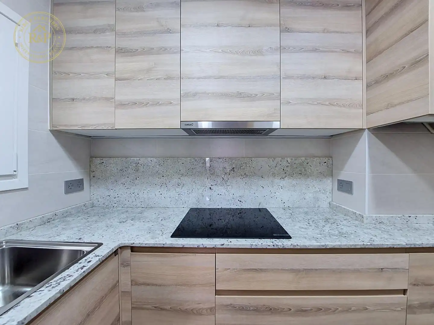 Cocina de Piso en venta en Barcelona con Aire acondicionado