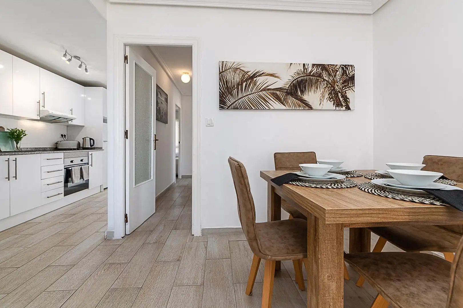 Esszimmer von Wohnungen zur Miete in Torrevieja mit Klimaanlage, Terrasse und Möbliert