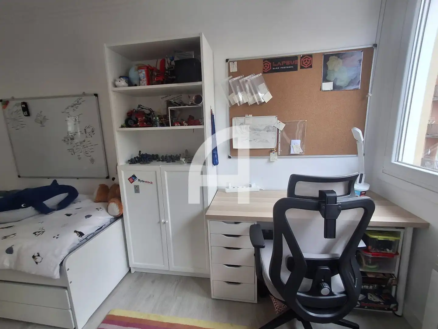 Flat for sale in Vigo   with Heating and Furnished