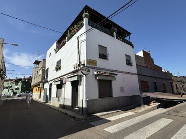 Local comercial en venda a Cerro de Reyes