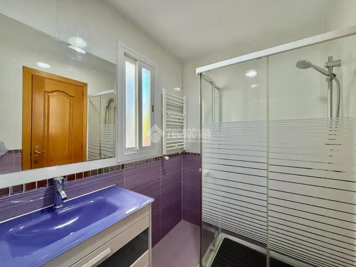 Badezimmer von Maisonette zum Verkauf in Alcalá de Henares mit Klimaanlage, Terrasse und Balkon