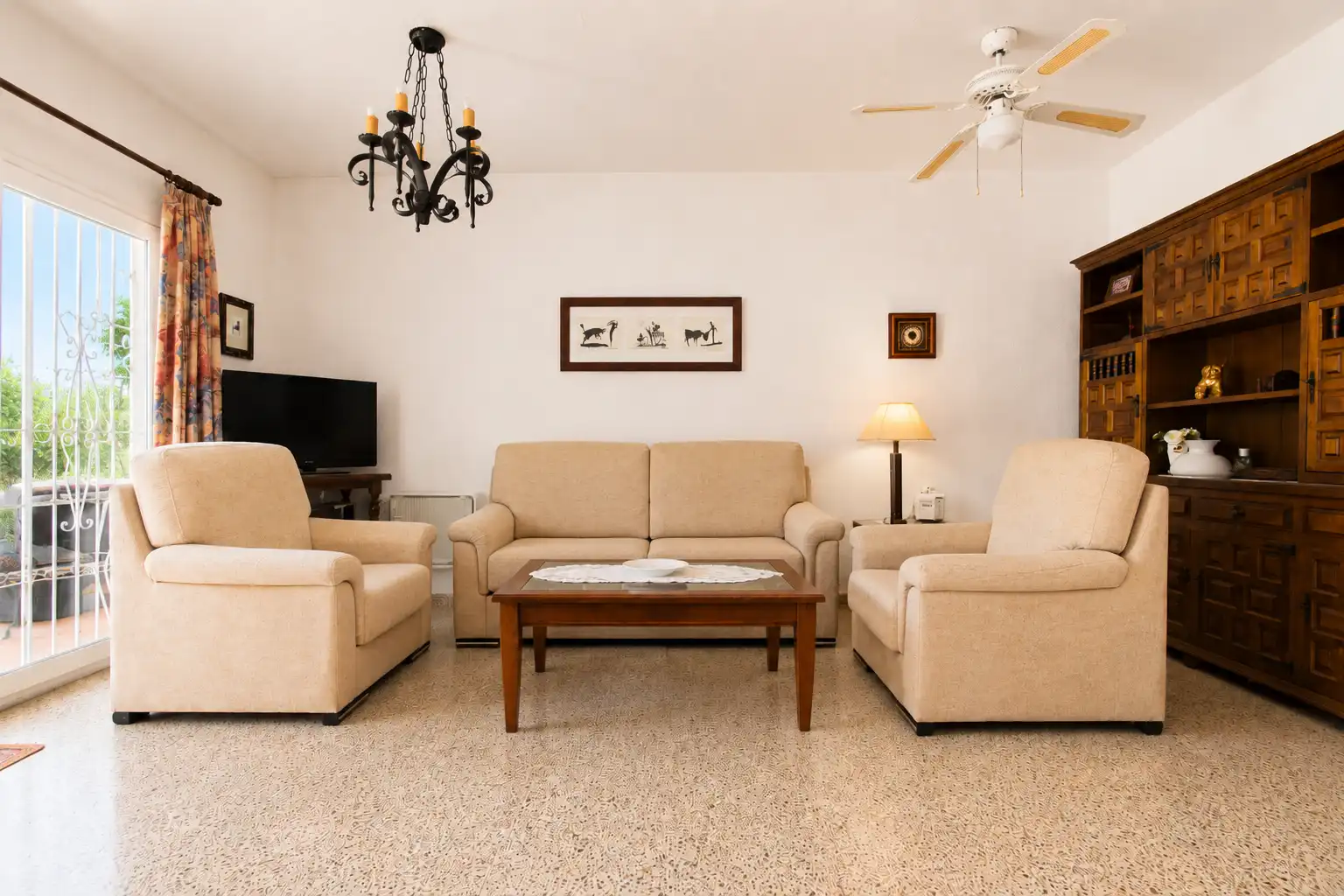 Sala de estar de Casa o chalet en venta en La Nucia con Amueblado