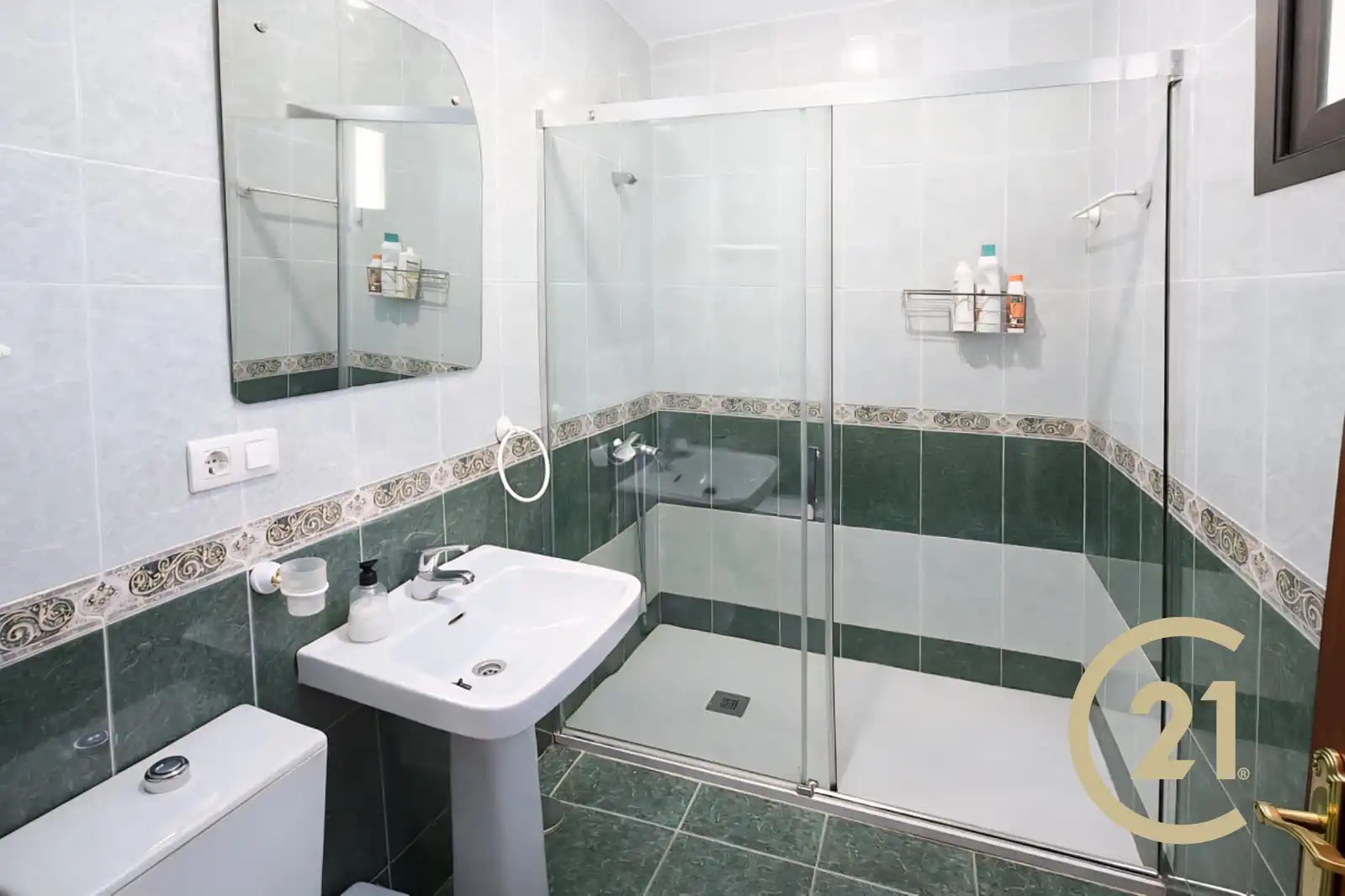 Bathroom of Houses for sale in Ronda  with Air Conditioner, Heating and Private garden