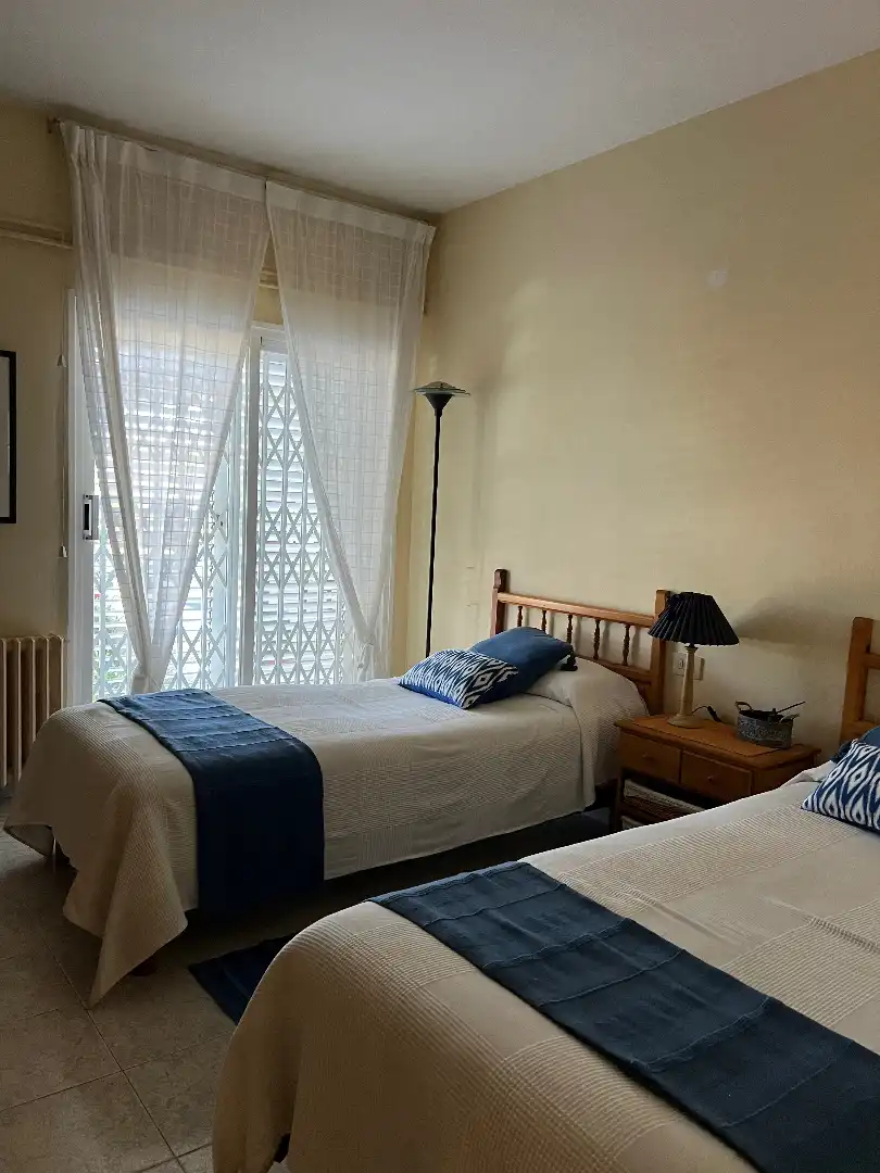 Dormitori de Casa o xalet en venda en Mataró amb Aire condicionat, Jardí privat i Terrassa