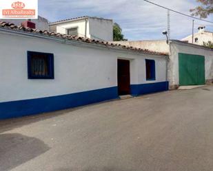 Vista exterior de Casa o xalet en venda en Peñascosa amb Terrassa