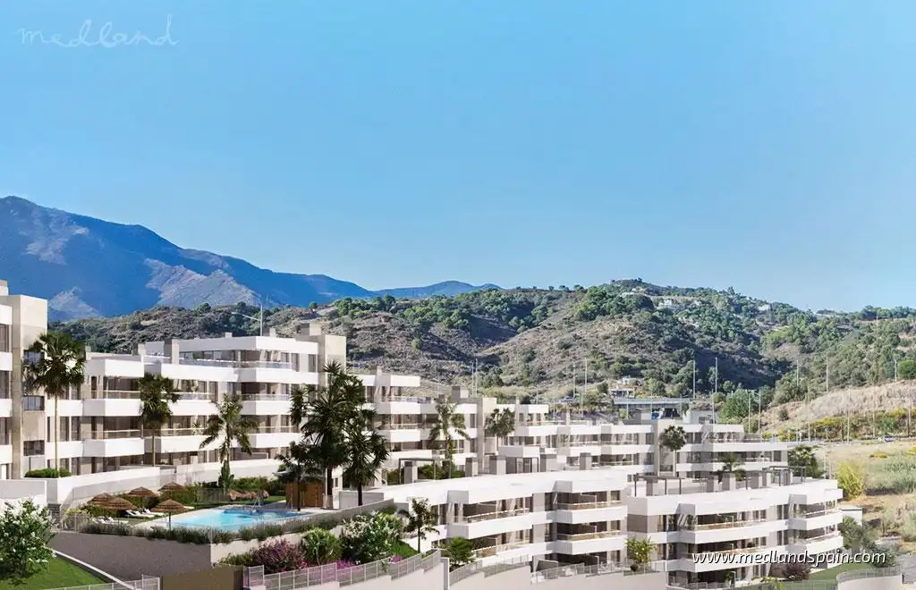 Apartament amb piscina en venda a Estepona Pueblo