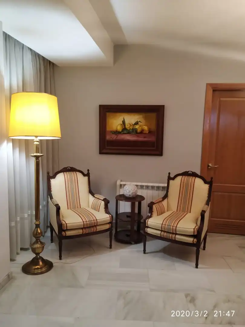 Wohnzimmer von Wohnung zur Miete in Córdoba mit Heizung und Möbliert