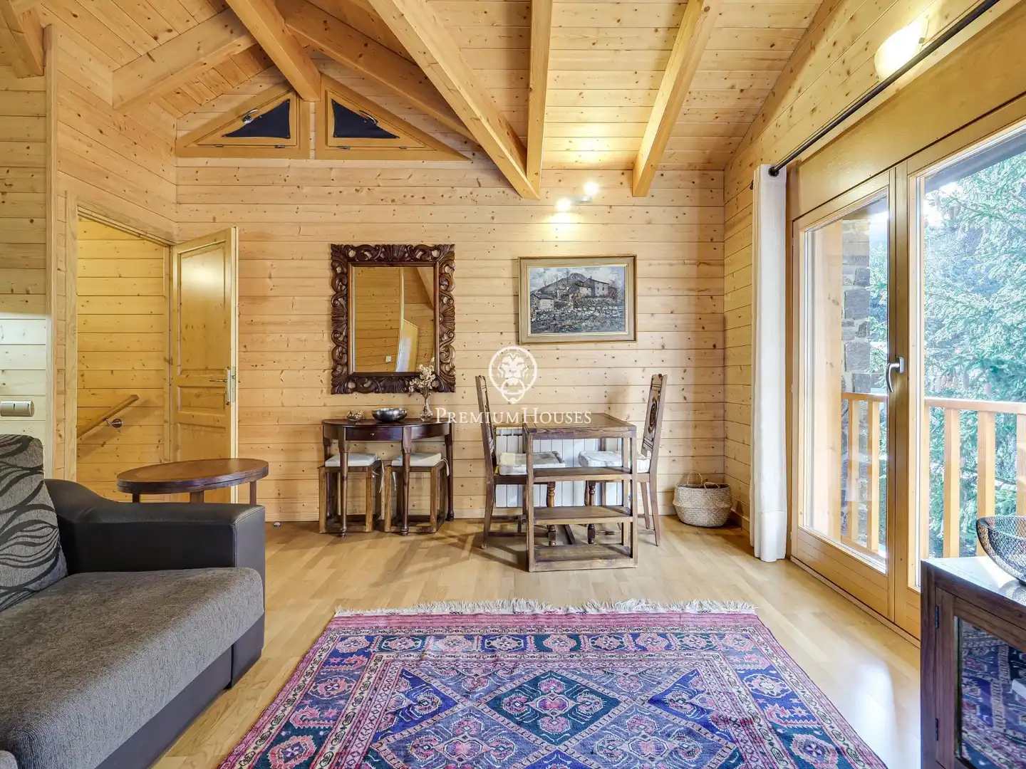 Sala d'estar de Casa o xalet en venda en Alp amb Calefacció, Jardí privat i Parquet