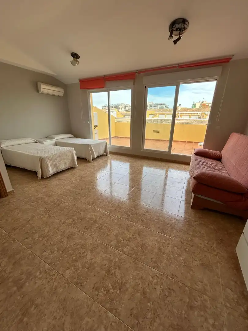 Sala de estar de Ático en venta en Oropesa del Mar / Orpesa con Aire acondicionado, Jardín privado y Terraza