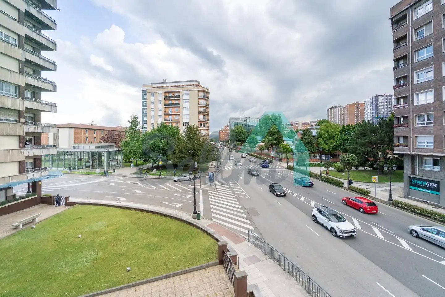 Vista exterior de Piso en venta en Oviedo  con Calefacción, Terraza y Trastero