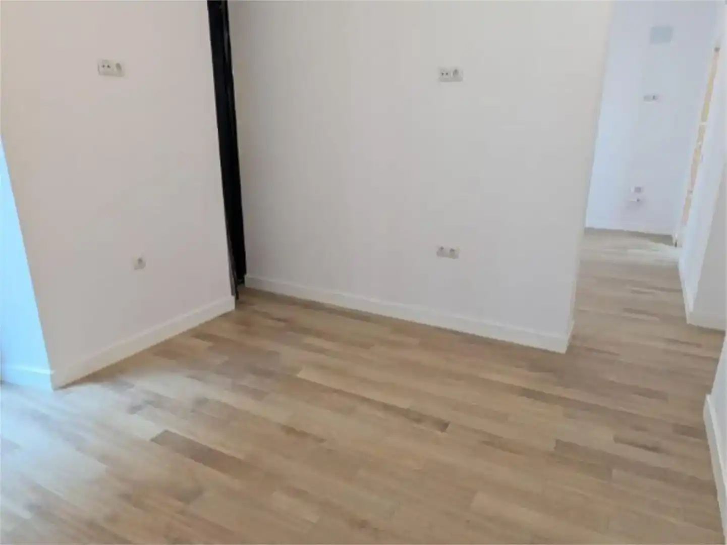 Wohnung zum Verkauf in  Sevilla Capital mit Klimaanlage, Schwimmbad und Balkon