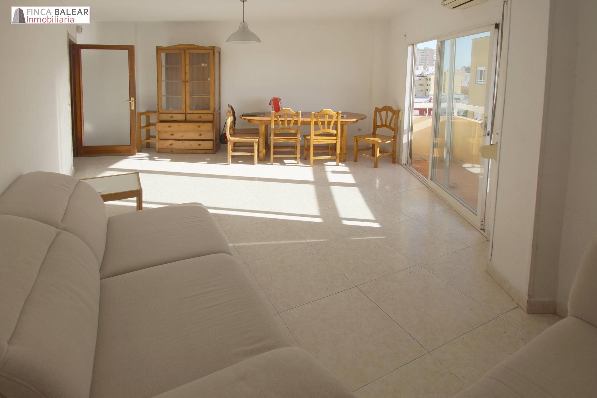 Sala d'estar de Pis en venda en  Palma de Mallorca amb Balcó