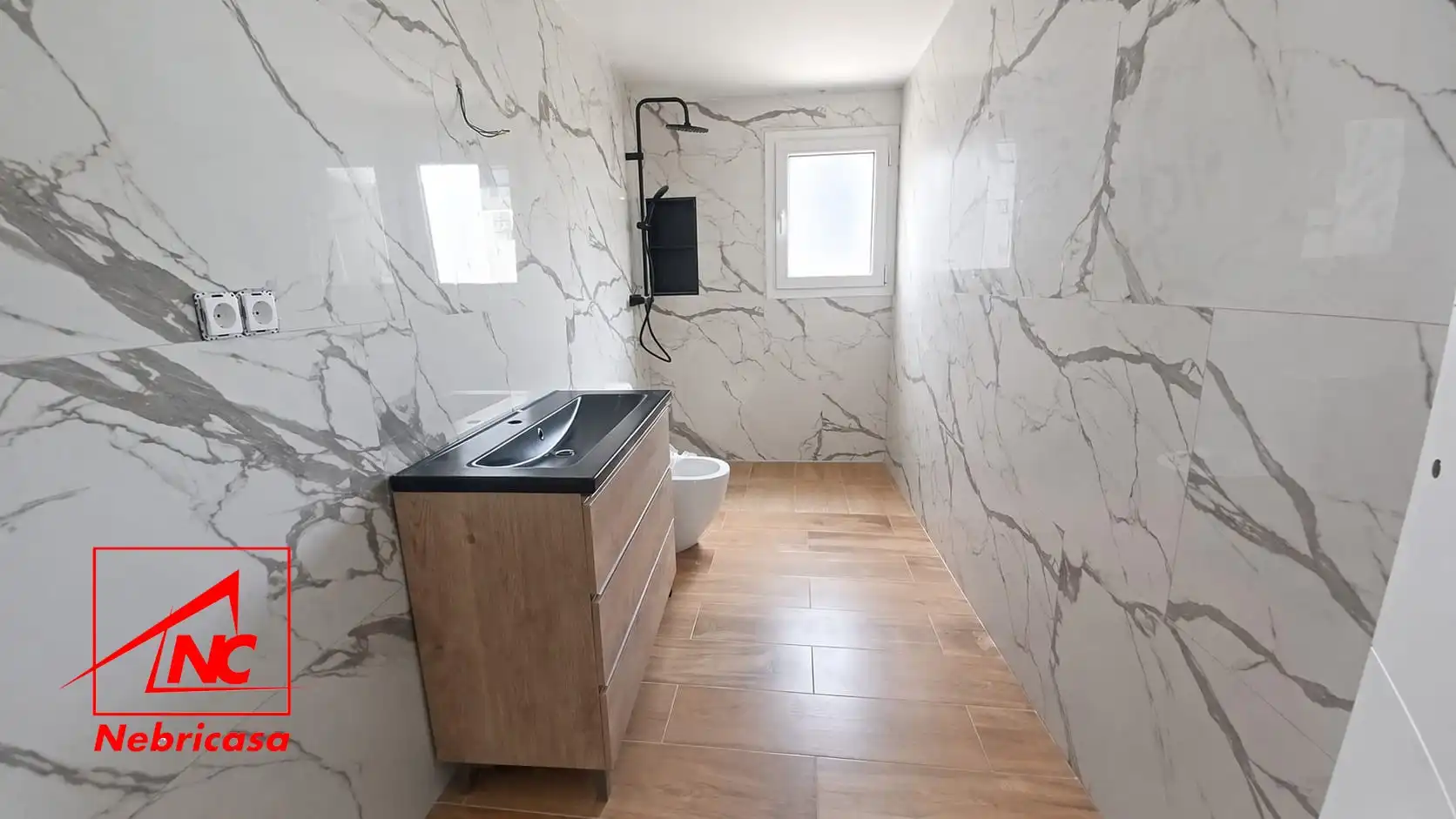 Bathroom of Flat for sale in El Cuervo de Sevilla  with Terrace, Storage room and Balcony