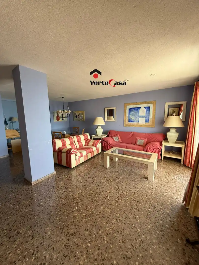 Vista exterior de Apartament de lloguer en El Puig de Santa Maria amb Calefacció, Terrassa i Piscina comunitària