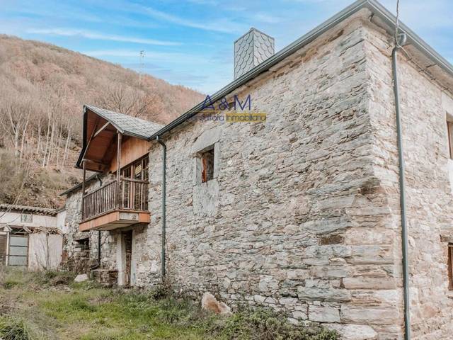 Edificio en Venta en Veiga Da Cima en Barjas